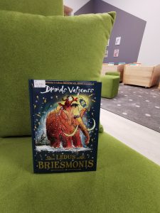 Ledus briesmonis (Deivids Valjamss)
