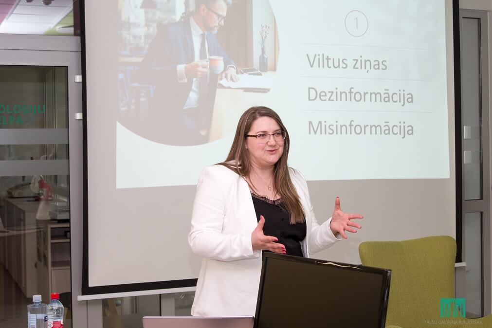 Krista Ločmele Talsos