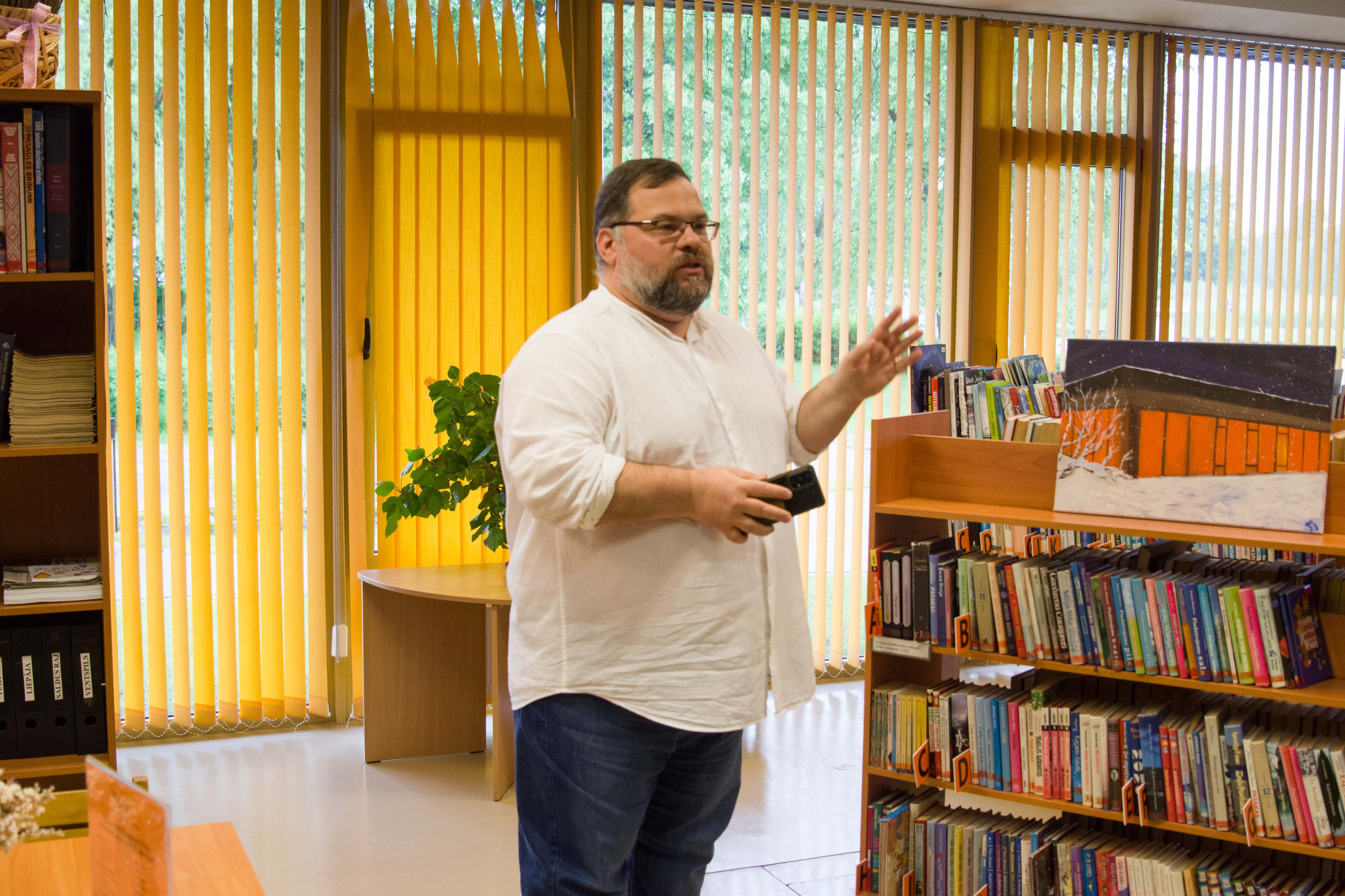 Kursīšu bibliotēkas vadītājs Mārtiņš Lagzdons