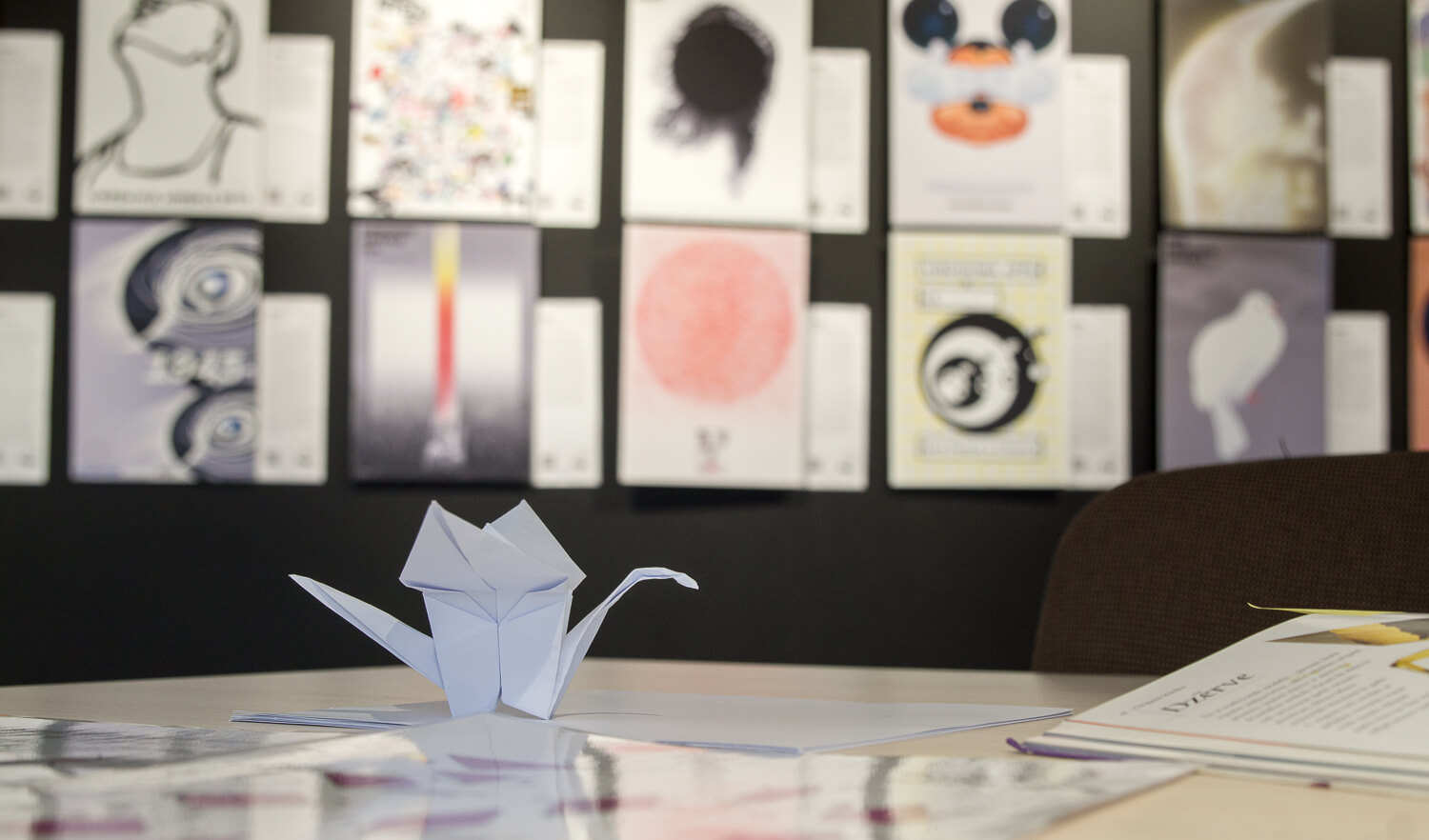 Talsu Galvenajā bibliotēkā skatāmi mieram veltīti plakāti Talsu Galvenajā bibliotēkā skatāmi mieram veltīti plakāti